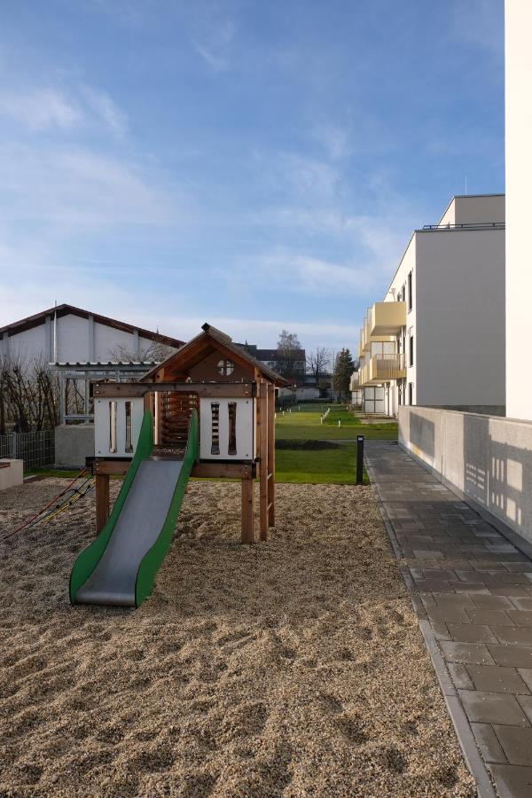 Design Apartment Nr 1 Mit Terrasse Und Parkplatz Straubing Esterno foto